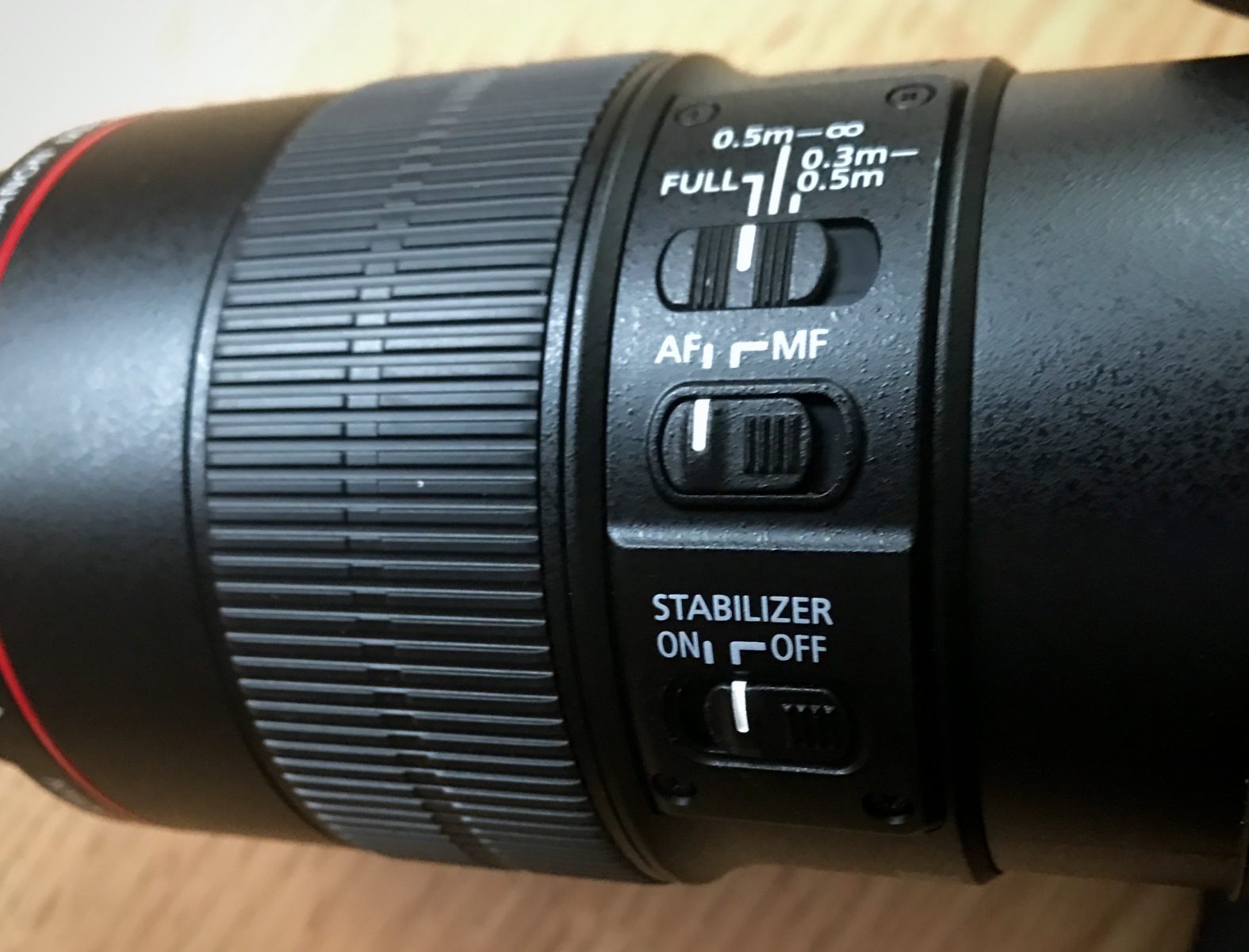 Canon Lens showing IS OFF