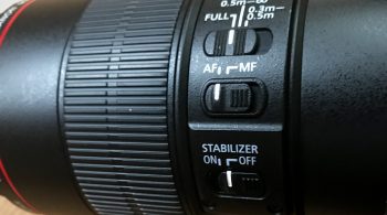 Canon Lens showing IS OFF