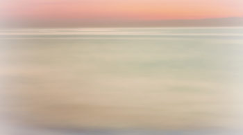 Smooth morning ocean waves