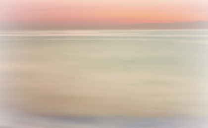 Smooth morning ocean waves