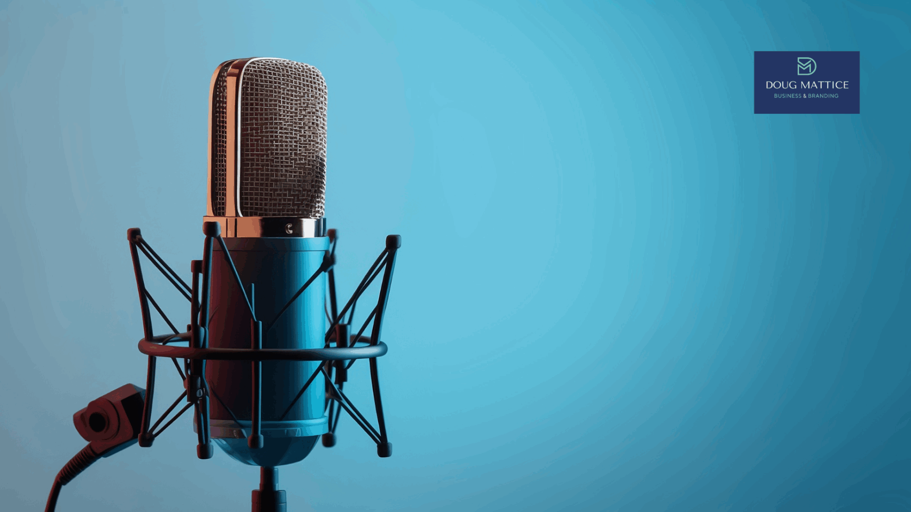 Photograph of a microphone used for podcasting